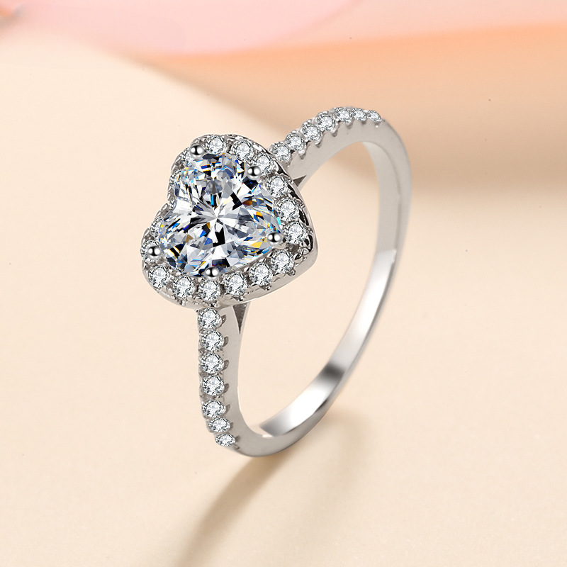 Gemstonely- S925 Silver Ring with Micro-inlaid Heart-shaped 1 Carat Moissanite/Cubic Zirconia Simulate Diamond