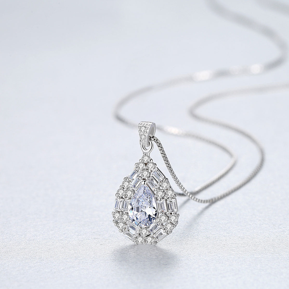 Gemstonely- S925 Silver Necklace with Micro-Inlaid Zircon Pendant for Women in a Fashionable and Versatile Design